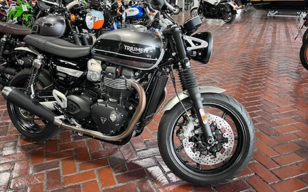 2020 Triumph Speed Twin Review Photo Gallery