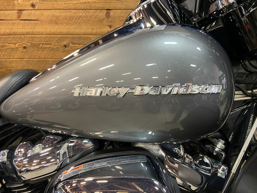 2021 Harley-Davidson Ultra Limited Gauntlet Gray Metallic/Vivid Black FLHTK