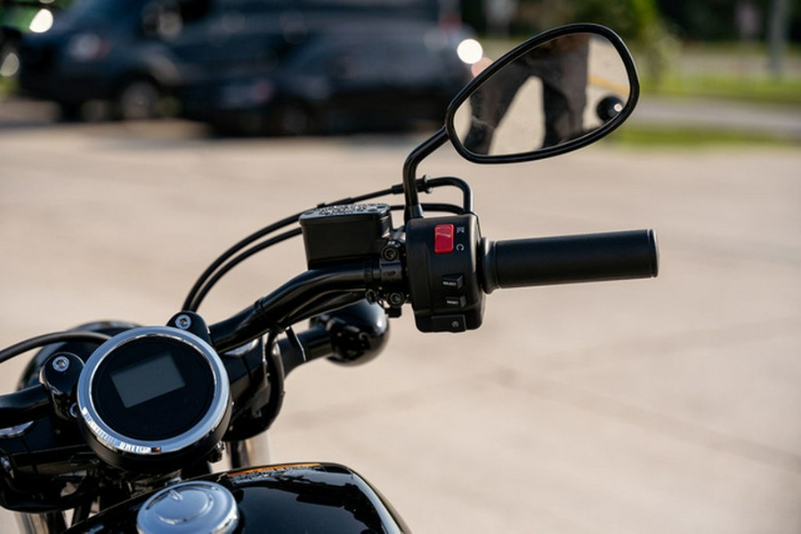 2025 Yamaha Bolt R-Spec