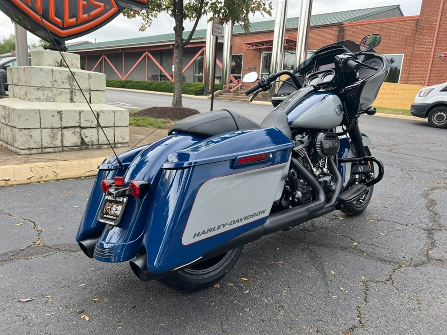 2023 FLTRXS Road Glide® Special in Billiard Blue / Billiard Grey