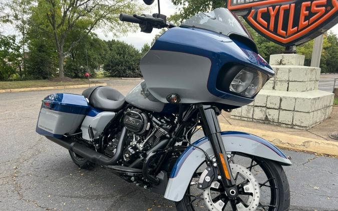 2023 FLTRXS Road Glide® Special in Billiard Blue / Billiard Grey