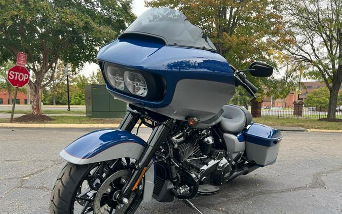 2023 FLTRXS Road Glide® Special in Billiard Blue / Billiard Grey