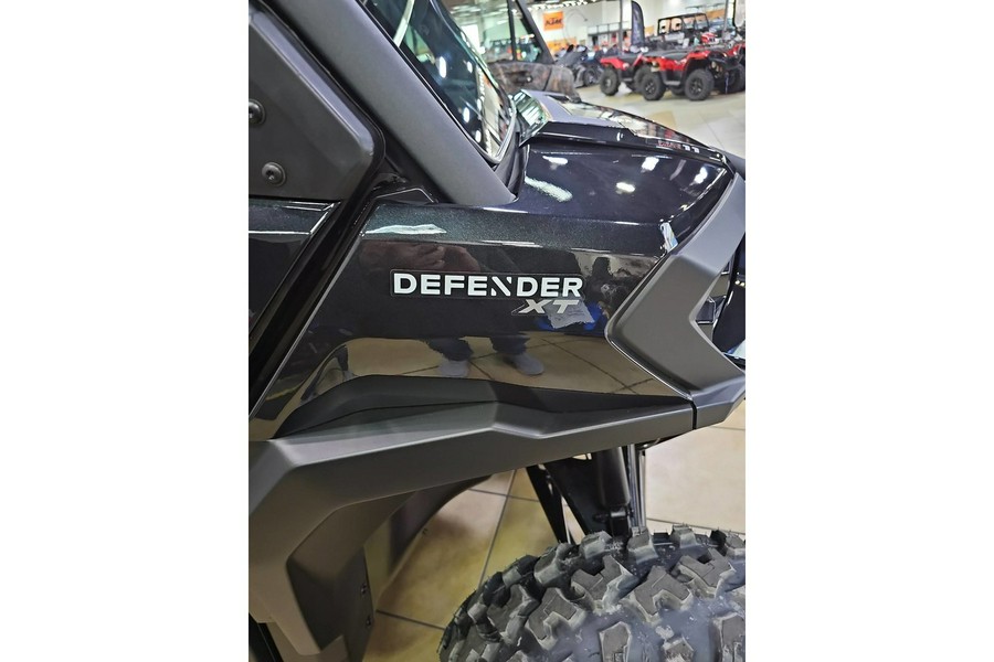 2026 Can-Am SSV DEF XTCAB 65 HD11 BK HB 26 XT CAB HD11