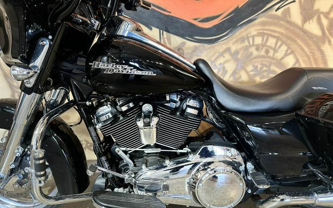 FLHXS 2017 Street Glide® Special