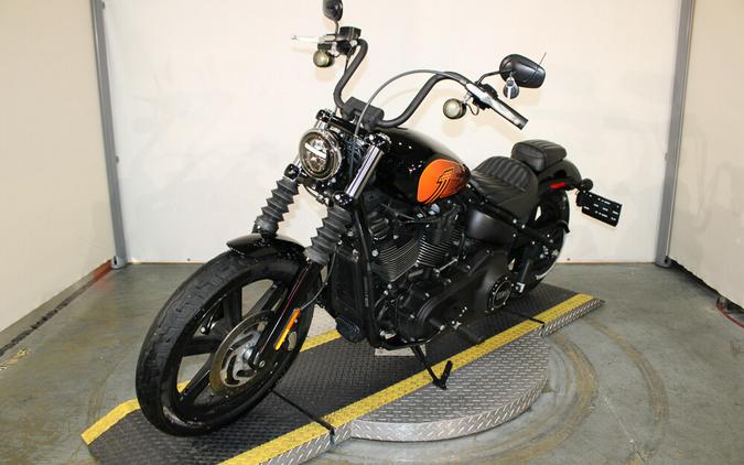 Used 2022 Harley-Davidson Street Bob 114 Cruiser Motorcycle For Sale In Miami, Florida