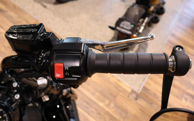 2021 Indian Motorcycle® Scout® Bobber ABS Thunder Black Smoke