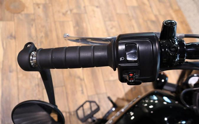 2021 Indian Motorcycle® Scout® Bobber ABS Thunder Black Smoke