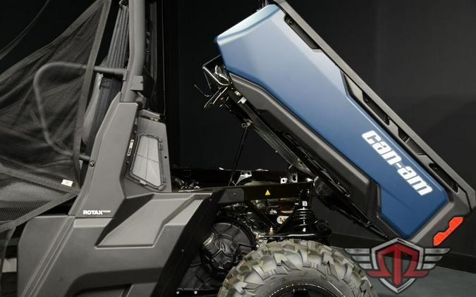 2025 Can-Am Defender XT HD10