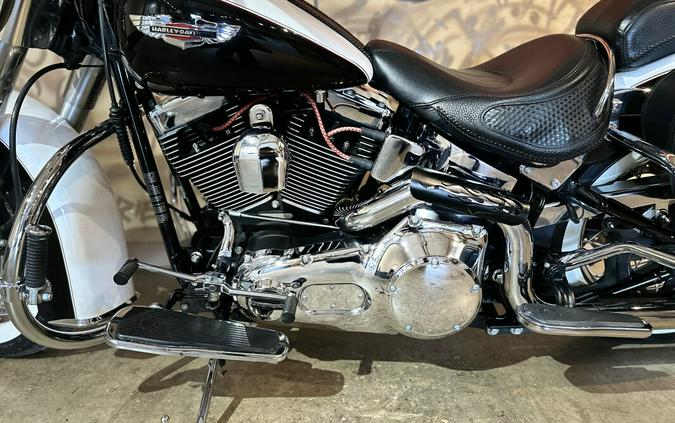 FLSTNI 2006 Softail® Deluxe