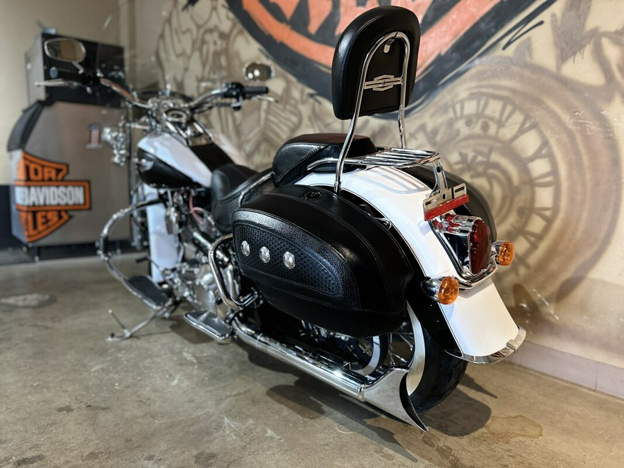 FLSTNI 2006 Softail® Deluxe
