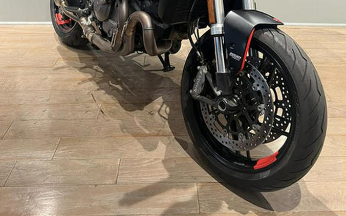 2020 Ducati Monster 821 Stealth Review (15 Fast Facts)