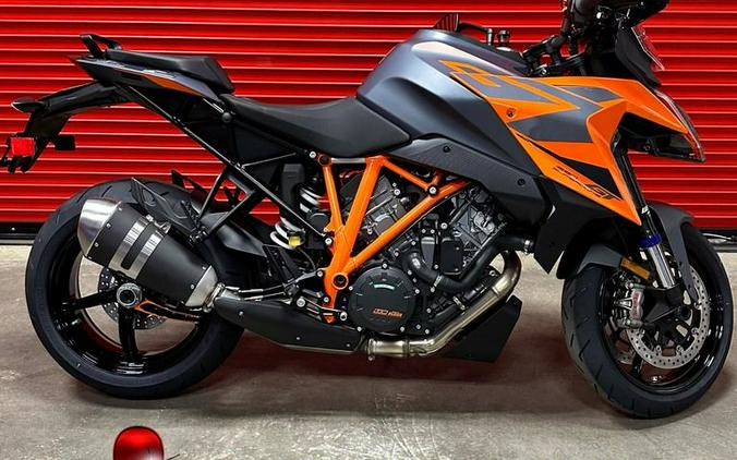 2024 KTM 1290 Super Duke GT