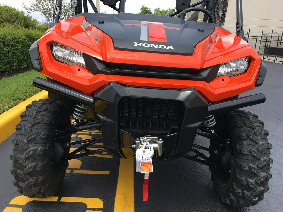 2023 Honda Pioneer 1000 Trail