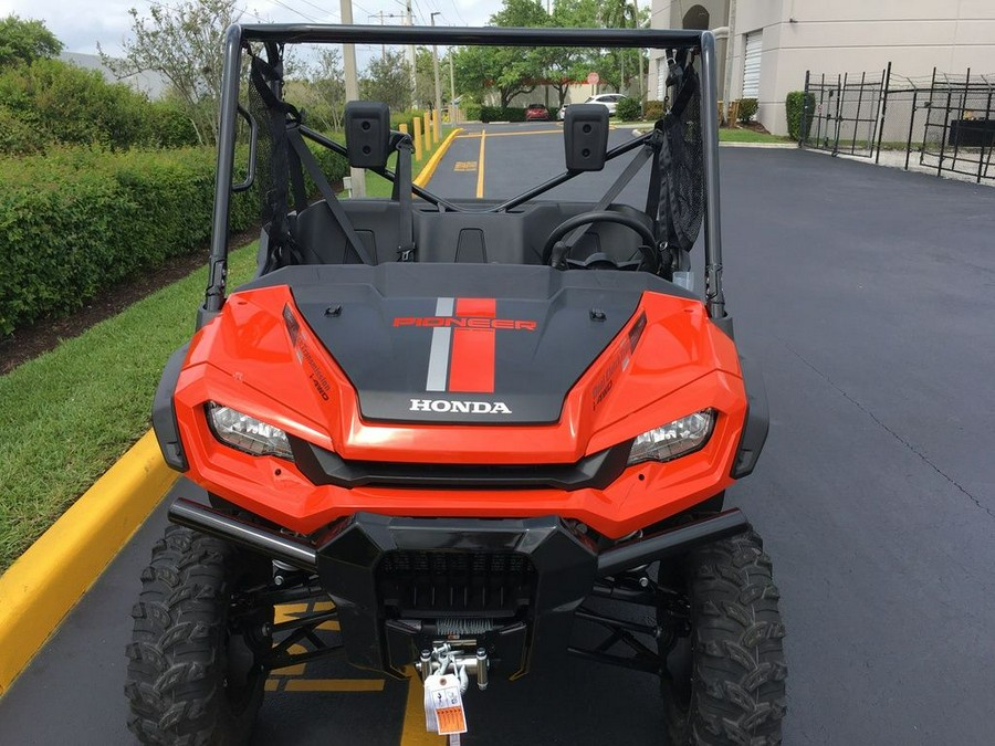 2023 Honda Pioneer 1000 Trail