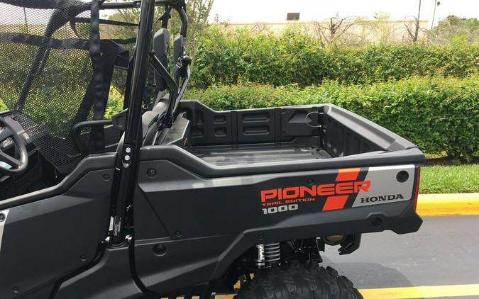 2023 Honda Pioneer 1000 Trail