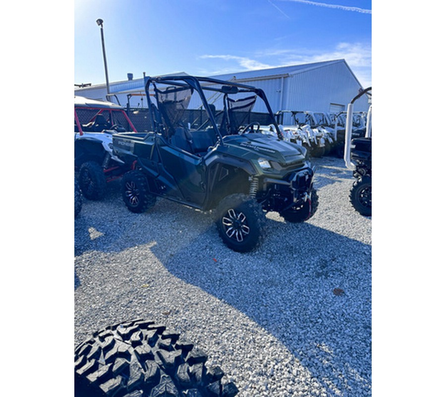 2025 Honda Pioneer 1000 Deluxe