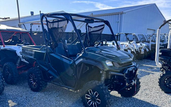 2025 Honda Pioneer 1000 Deluxe