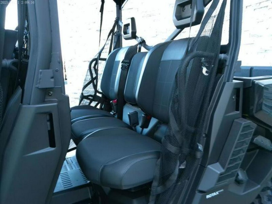 2026 Can-Am® Defender MAX XT HD11 With 10.25 in.display