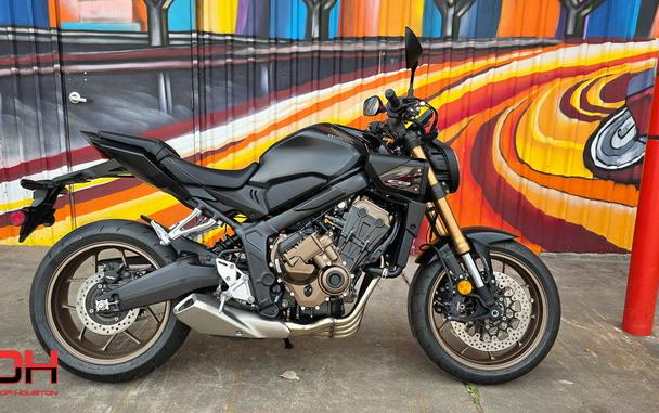 2026 Honda® CB650R E-Clutch