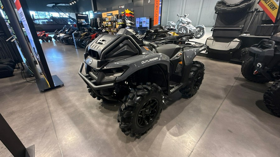 2027 Can-AM OUTLANDER XMR 700