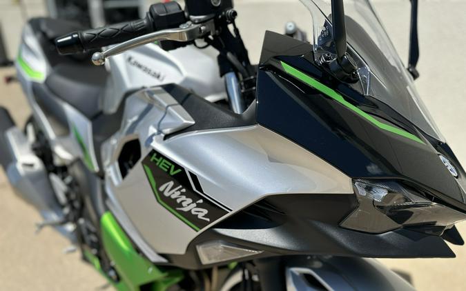 2024 Kawasaki Ninja 7 Hybrid ABS