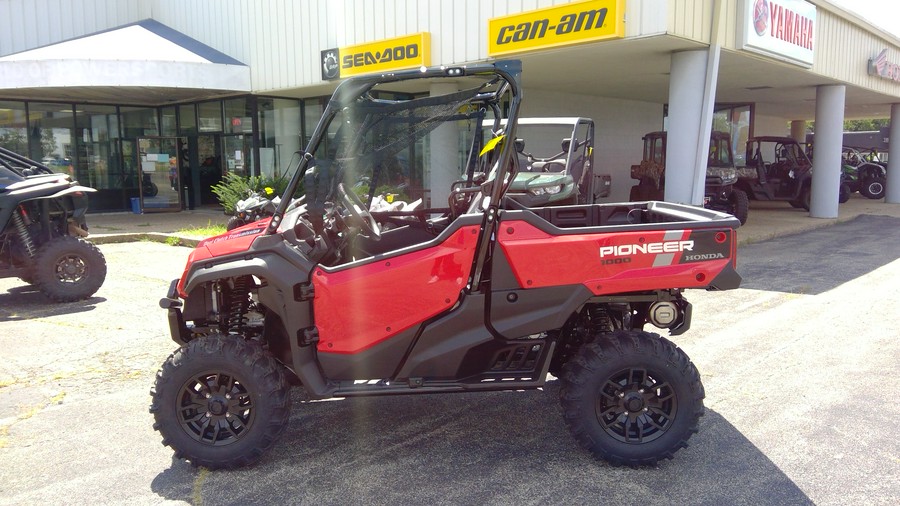 2024 Honda Pioneer 1000 Deluxe