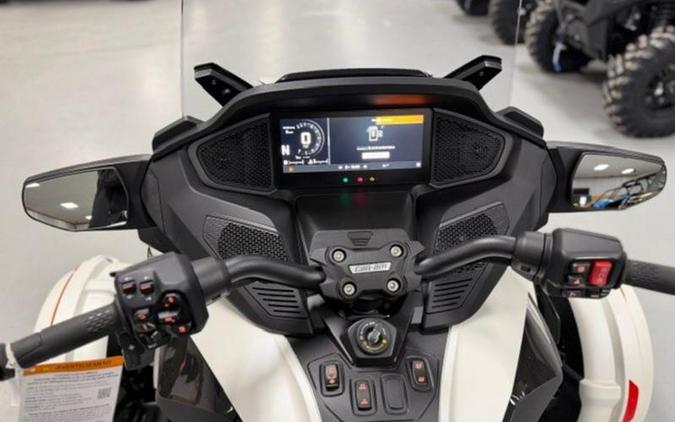 2026 Can-Am® Spyder RT Sea-to-Sky