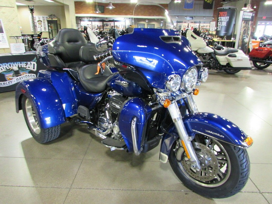 2017 Harley-Davidson® FLHTCUTG - Tri Glide® Ultra