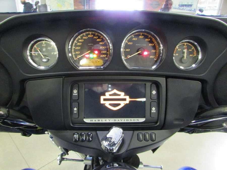 2017 Harley-Davidson® FLHTCUTG - Tri Glide® Ultra