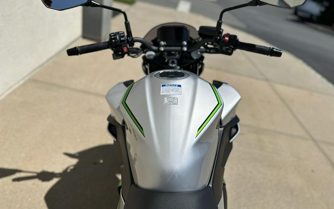 2024 Kawasaki Z7 Hybrid ABS