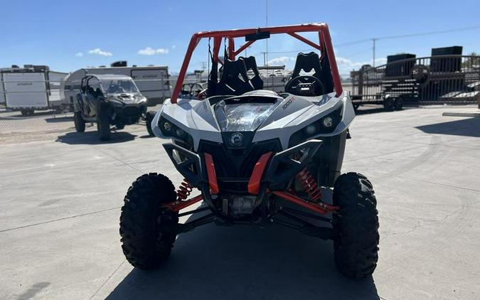 2017 Can-Am® Maverick™ MAX DPS™ 1000R