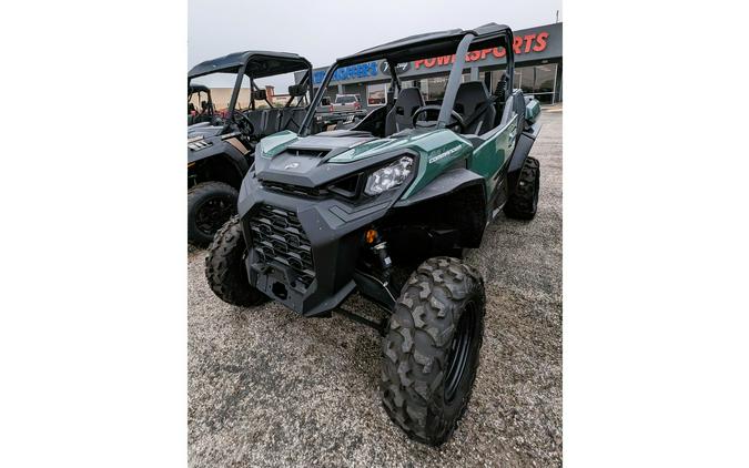 2023 Can-Am Commander DPS 1000R - $4000 off OTD Ag CASH