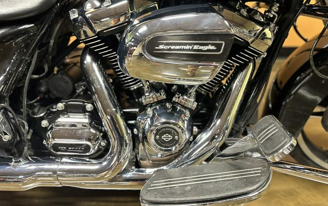 FLHX 2018 Street Glide®