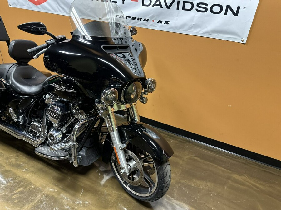 FLHX 2018 Street Glide®