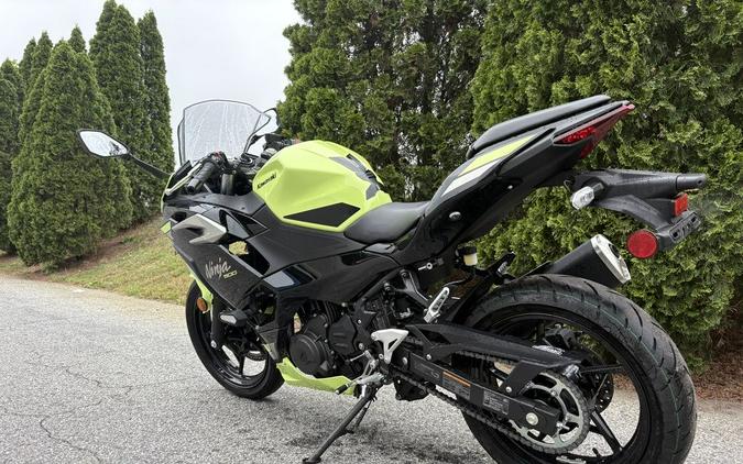 2026 Kawasaki Ninja® 500 SE ABS