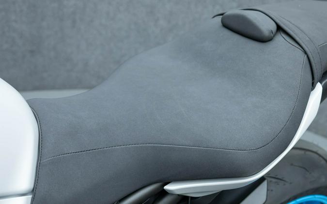 2025 YAMAHA MT10 W/ABS