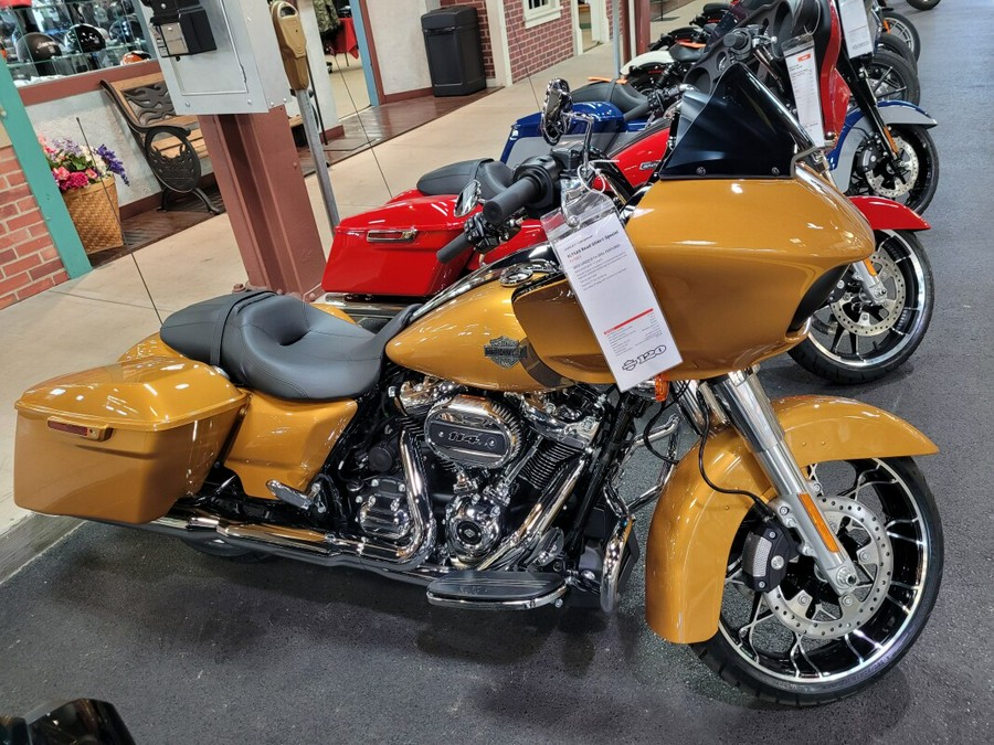 2023 Harley-Davidson Road Glide Special Prospect Gold