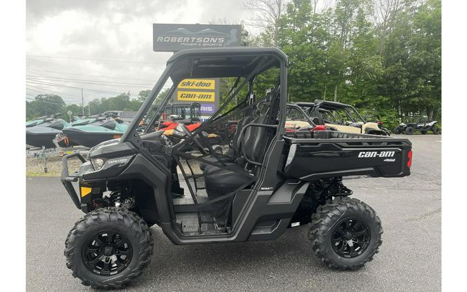 2024 Can-Am Defender XT HD10