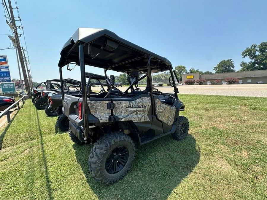 2017 Honda® Pioneer 1000-5 Deluxe