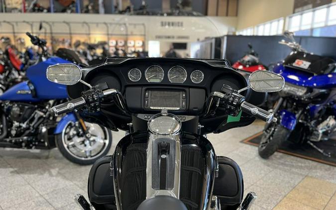 2018 Harley-Davidson Trike FLHTCUTG - Tri Glide Ultra