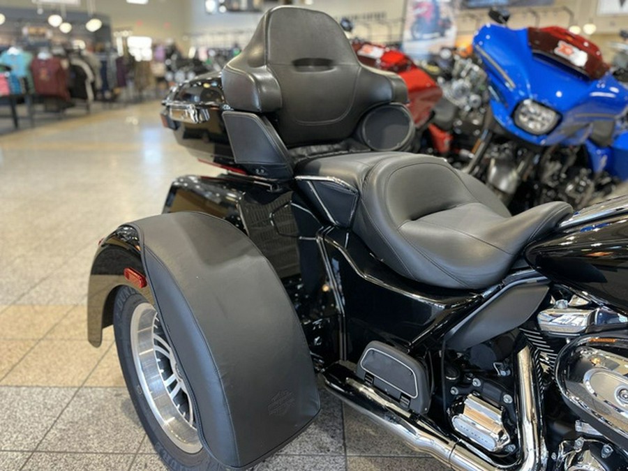 2018 Harley-Davidson Trike FLHTCUTG - Tri Glide Ultra