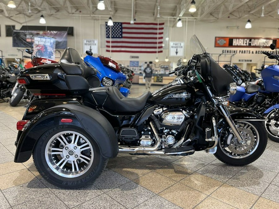 2018 Harley-Davidson Trike FLHTCUTG - Tri Glide Ultra