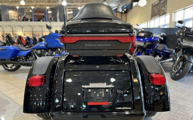 2018 Harley-Davidson Trike FLHTCUTG - Tri Glide Ultra