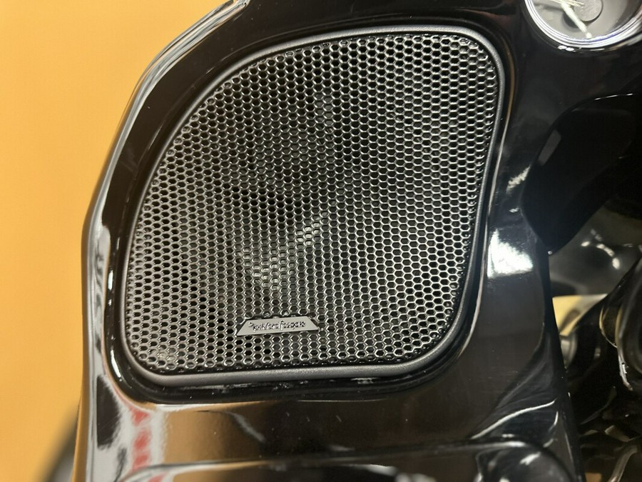 FLTRXS 2018 Road Glide® Special