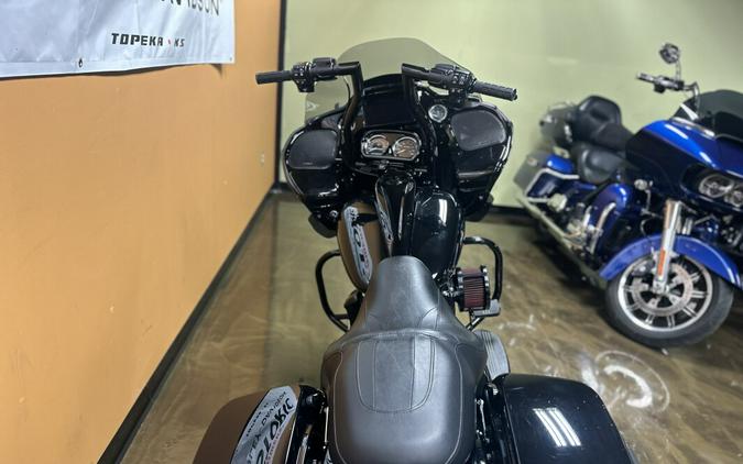 FLTRXS 2018 Road Glide® Special