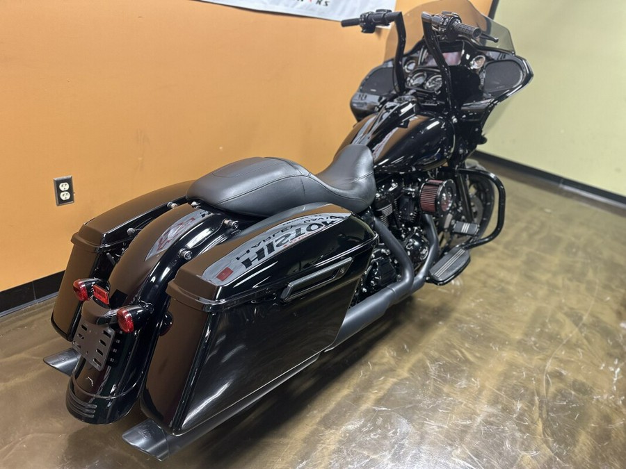 FLTRXS 2018 Road Glide® Special