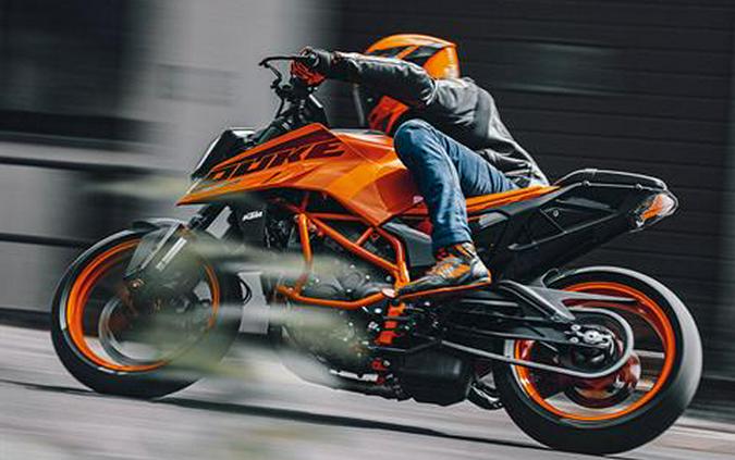 2025 KTM 390 Duke