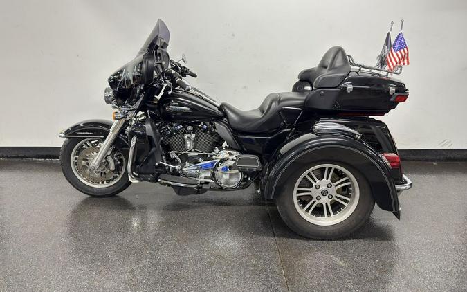2017 Harley-Davidson® FLHTCUTG - Tri Glide® Ultra