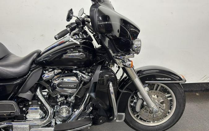 2017 Harley-Davidson® FLHTCUTG - Tri Glide® Ultra