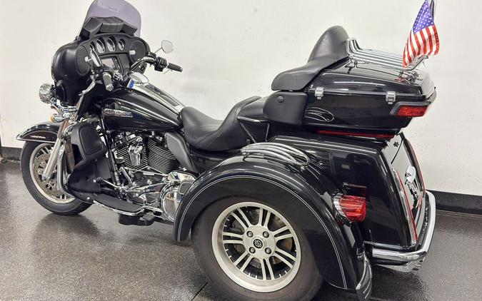 2017 Harley-Davidson® FLHTCUTG - Tri Glide® Ultra